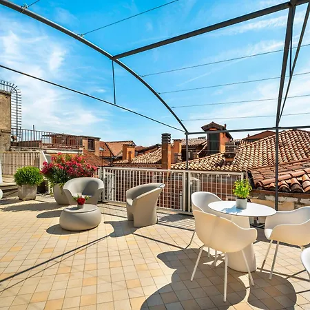 Daire Venetian Palace R&r Venedik