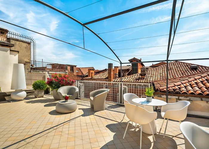 Daire Venetian Palace R&r Venedik