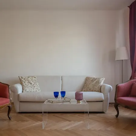 Venetian Palace R&r Apartment