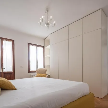 Apartment Venetian Palace R&r