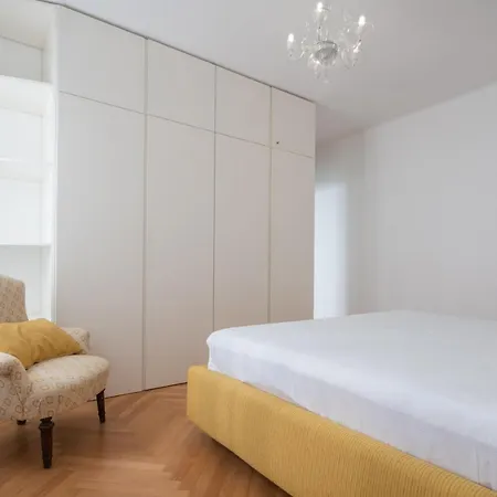 Venetian Palace R&r *