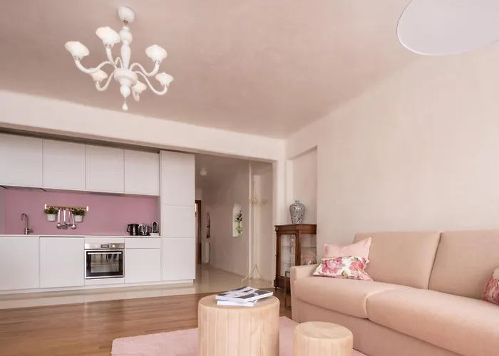 Venetian Palace R&r Apartmán *