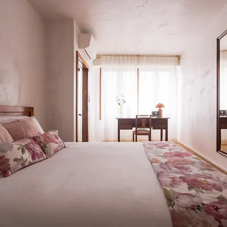 アパート Venetian Palace R&r *
